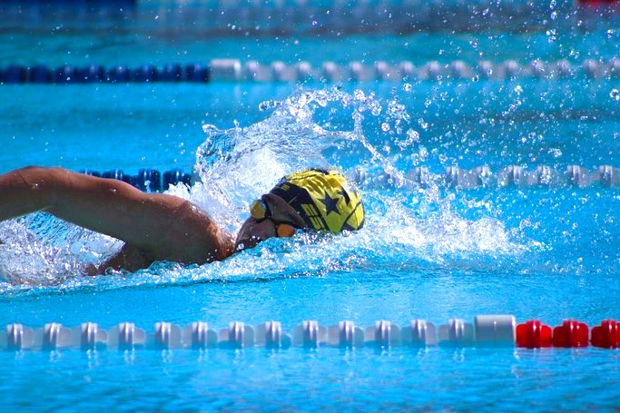 Entraînement de crawl en piscine — Compétition Next Génération ESM Marseille